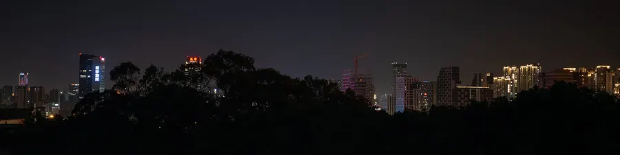 2022-11-28 · 第 2 张